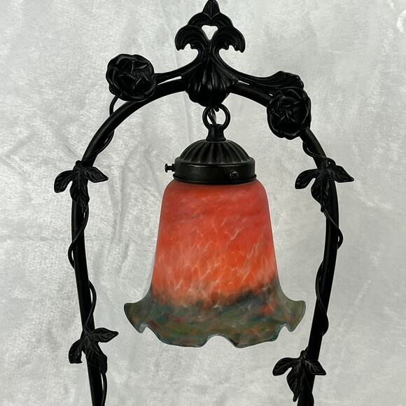 Art Nouveau Style Cherub Accent Lamp With Ruffled Glass Shade & Iffland Mark - Picture 6 of 12
